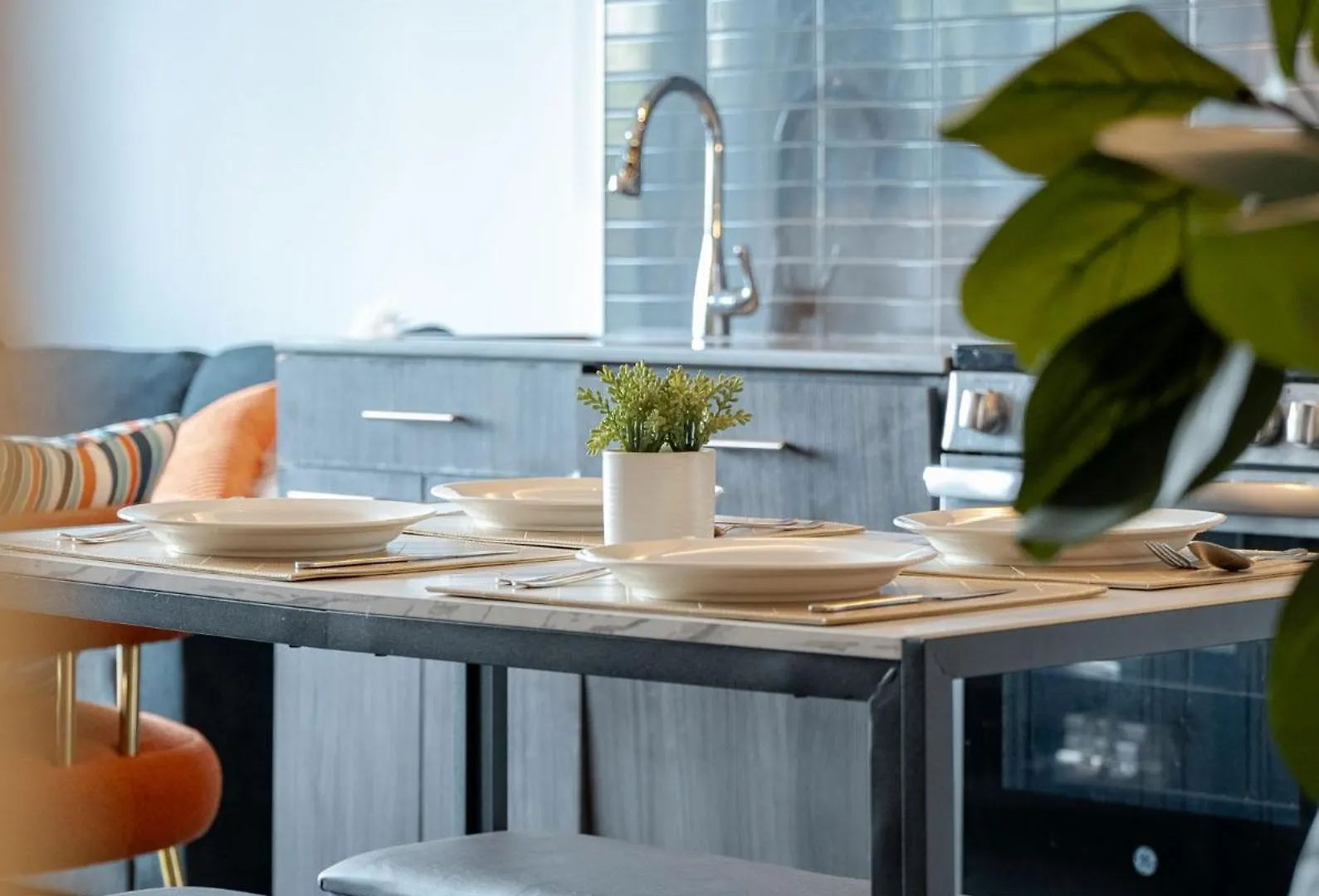 Bricksnbucks-Jarvis St Apartment Toronto